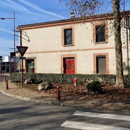 Le Sicre Proche Commdites Parking Facile Апартаменты Кастельсарразен